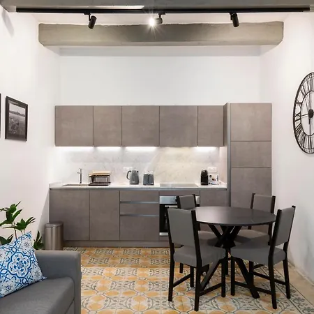 Collection - Felix * Valletta