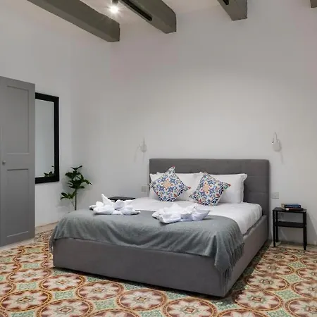 Collection - Felix *