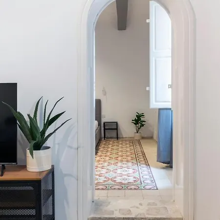 Collection - Felix Valletta