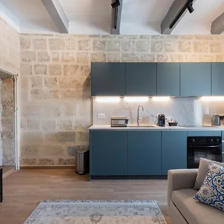 Collection - Felix Valletta