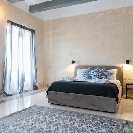 Collection - Felix *