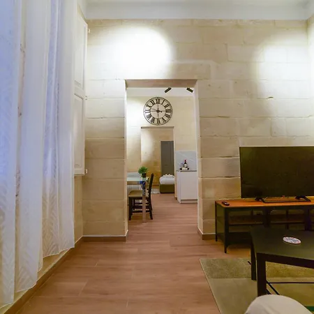 Collection - Felix Valletta