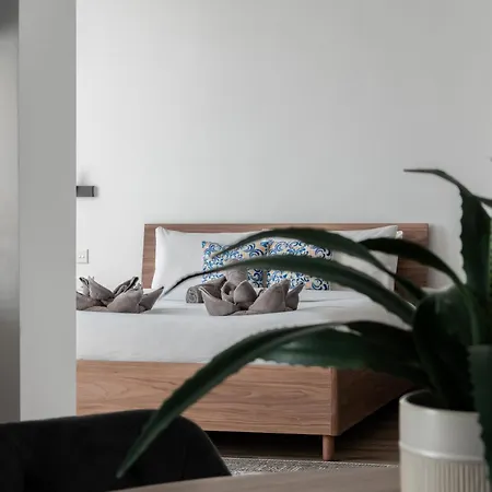 Collection - Felix Apartman