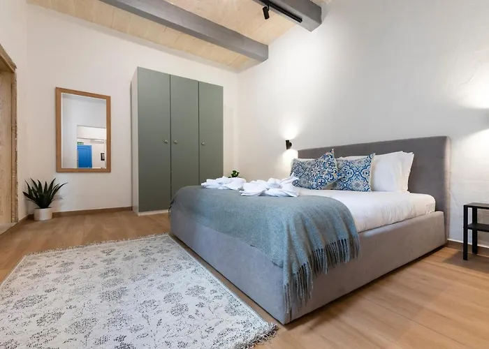 Collection - Felix *